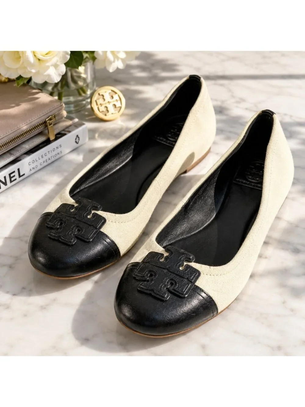 Tory Burch Minnie Travel Ballet Flats Ivory Canvas Black Cap Toe 11M GUC